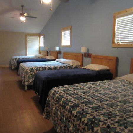 Seven Bluff Cabins Concan Zewnętrze zdjęcie