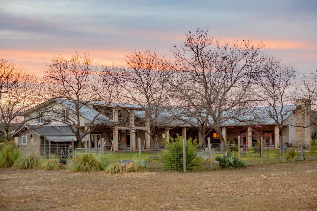 Seven Bluff Cabins Concan Zewnętrze zdjęcie