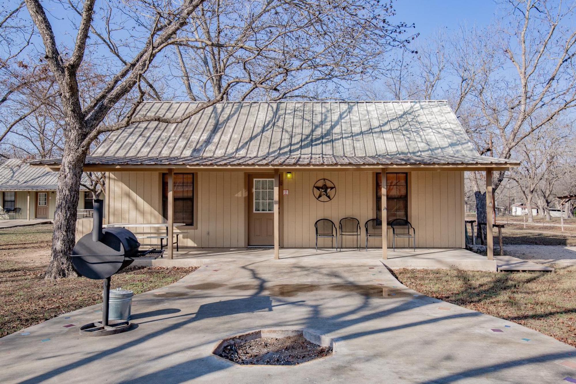 Seven Bluff Cabins Concan Zewnętrze zdjęcie