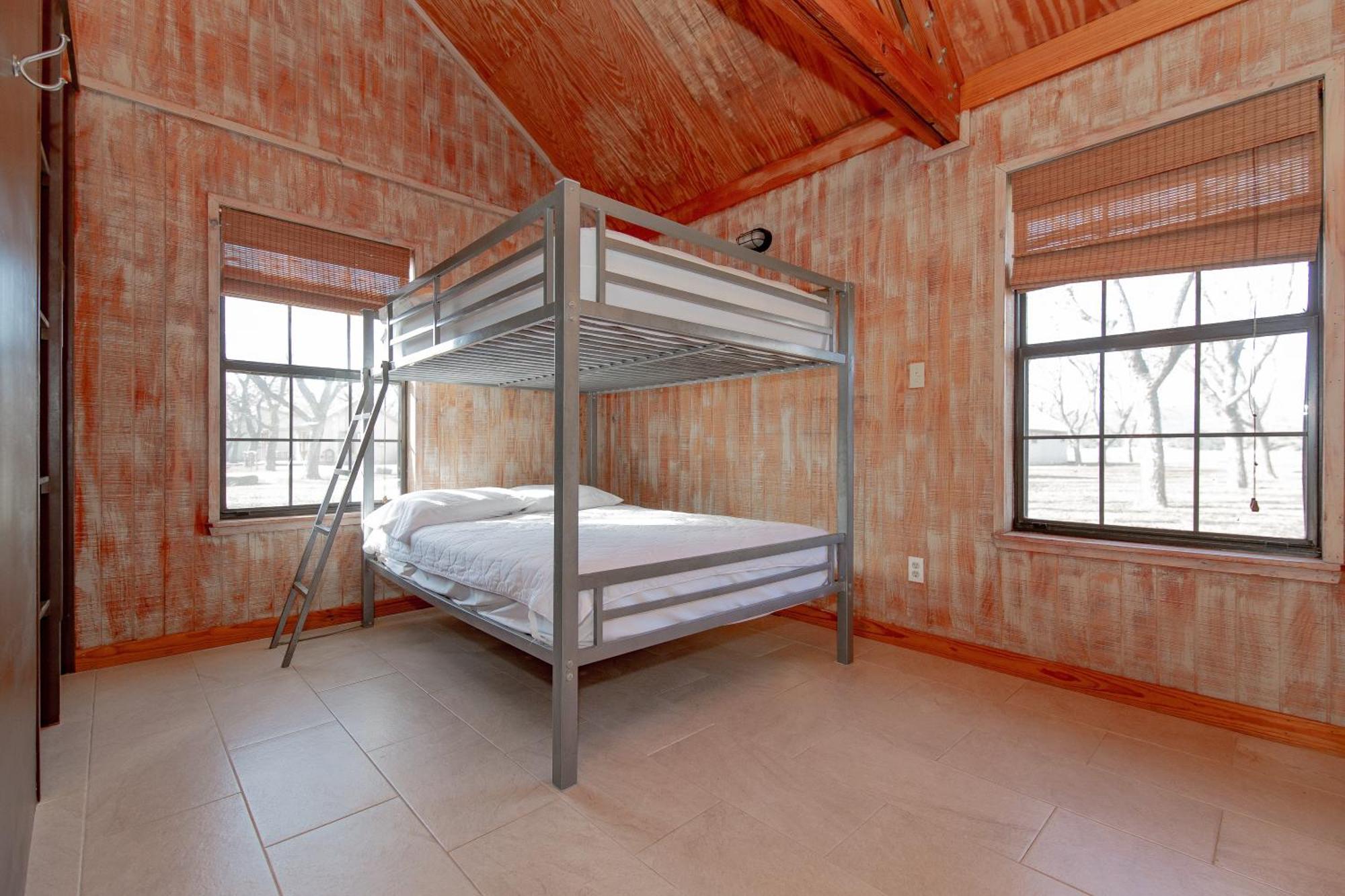 Seven Bluff Cabins Concan Zewnętrze zdjęcie