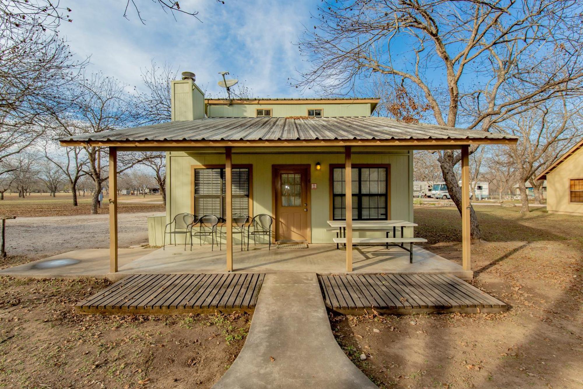 Seven Bluff Cabins Concan Zewnętrze zdjęcie